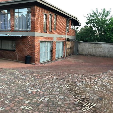 Juds@23 Apartment Bloemfontein Ngoại thất bức ảnh