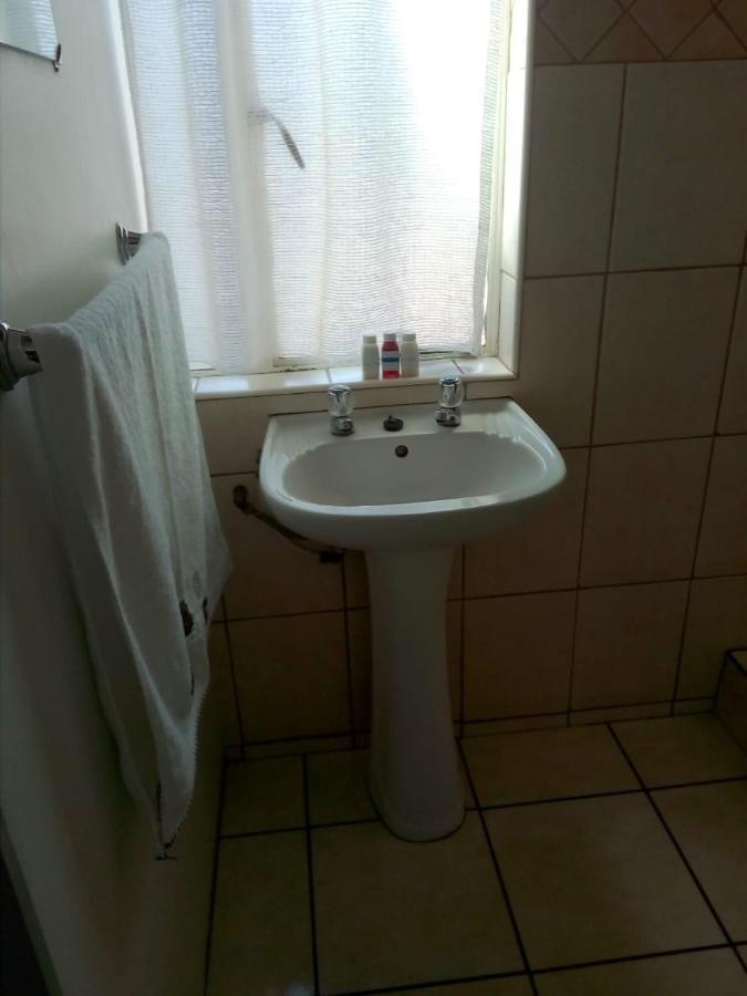 Juds@23 Apartment Bloemfontein Ngoại thất bức ảnh